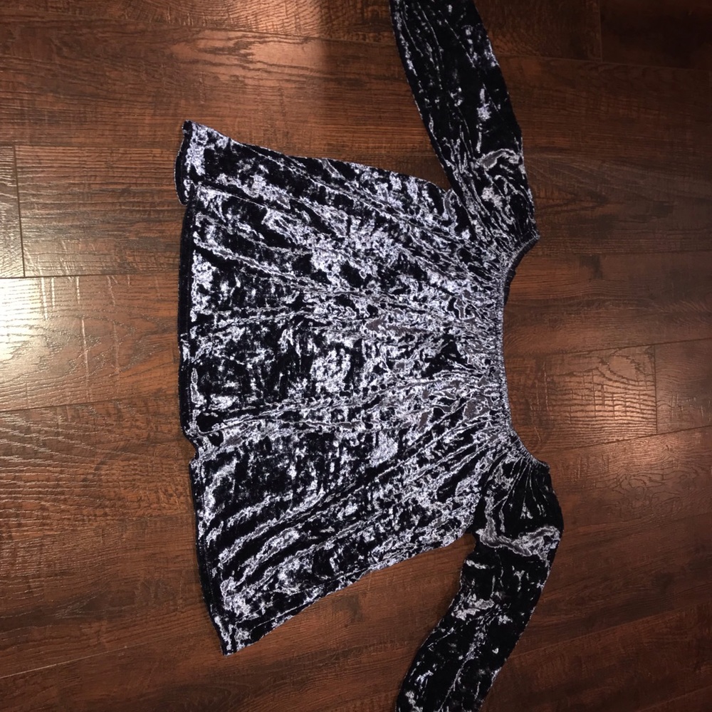 American Eagle Off the Shoulder Top